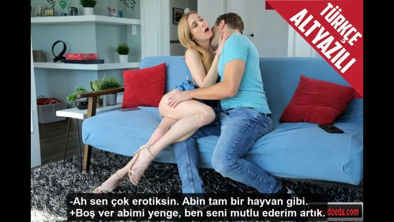 abisinin sutun bacakli karisini tahrik ederek sikmeyi basardi