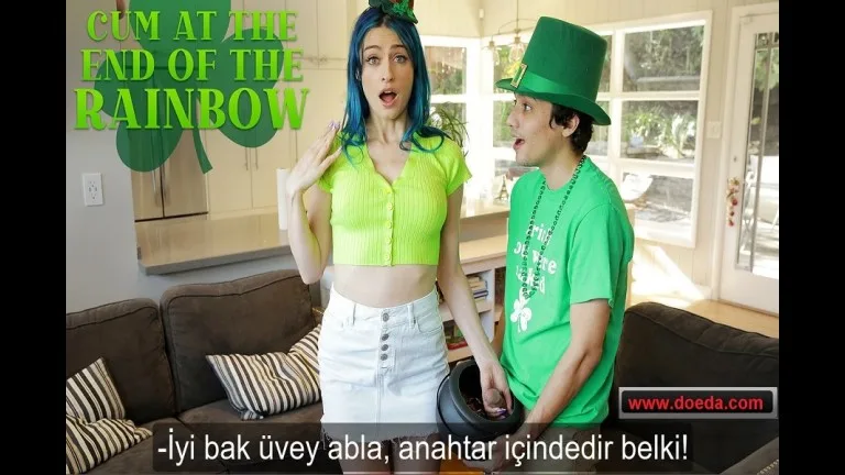 anahtarini kaybeden uvey ablasina sikini yedek anahtar olarak verdi.jpg
