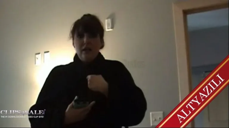 annemin fotolarina attirirken yakalandim.jpg