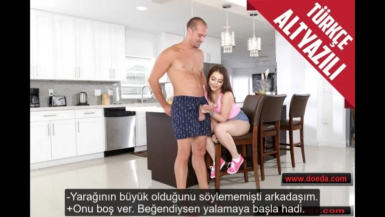 arkadasinin abisindeki koca yaragi amina sokan liseli.jpg