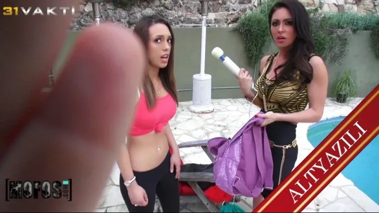 azgin milf citir bakiciyi ucluye aliyor.webp