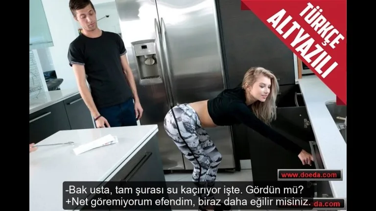 boru tamirine gelen adama domalinca amindaki deligi yapistirdi.jpg