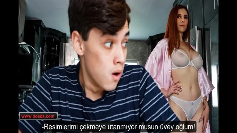 gizli fotograflarini ceken uvey ogluna bedelini agir odetti.jpg