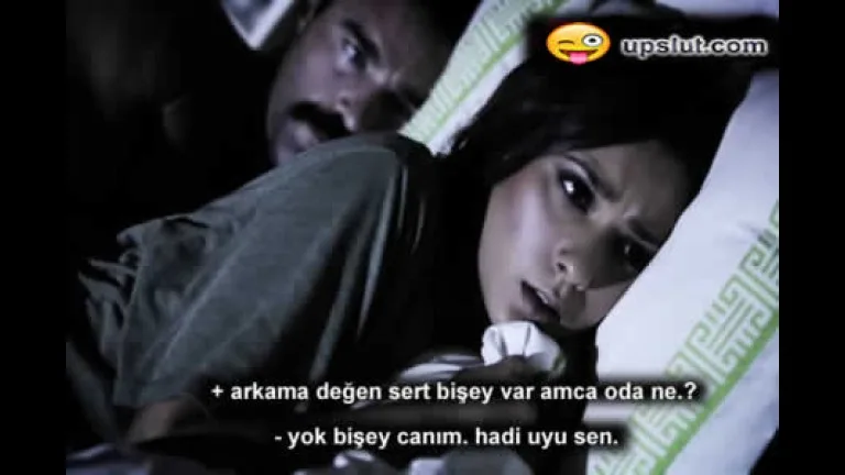 kalcaya yaslayan cici babasinin sikini hissedince urktu.jpg