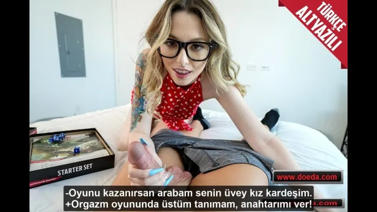 orgazm etme iddiasina girdigi uvey kiz kardesine arabasini verdi.jpg