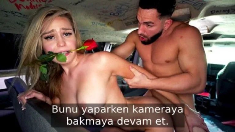 seksi genc kizi parasiyla tavlayip kopek gibi sikiyor.jpg