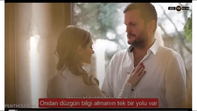 uvey babasinin agzindan laf almak icin amini kullaniyor.jpg