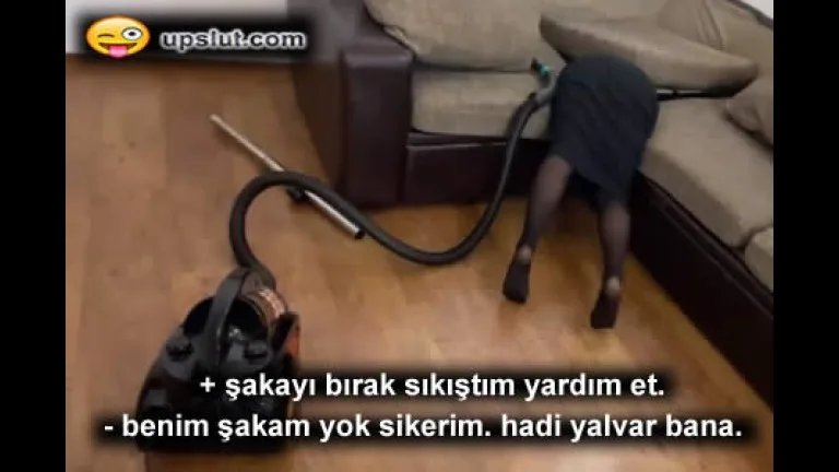 kurtarmayi beklerken uvey oglu tarafindan hunharca sikildi.jpg