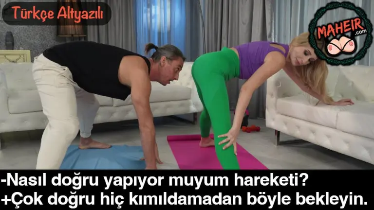 pilates dersi verdigi kadinina yaklasip amini kokladi.jpg