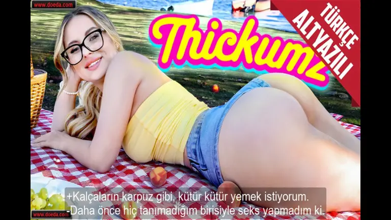 hayatinda hic yabanci biriyle sikismemis olan karpuz gotlu guzelin ilki.jpg