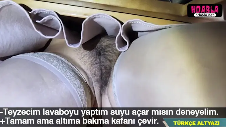 yasli komsumuzun lavabosunu tamir ederken etek altini gordum.jpg