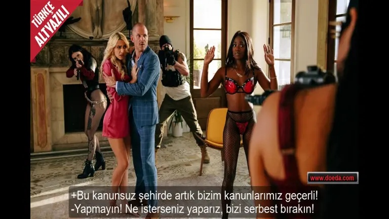 kanunsuz sehrin silahsor kizlari bolum 1 darbe am yasasiyla kontrolu ele gecir.jpg