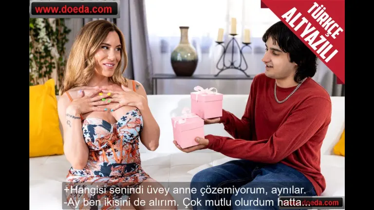 sevgilisine aldigi jartiyer hediyeyi yanslislikla uvey annesine verdi.jpg