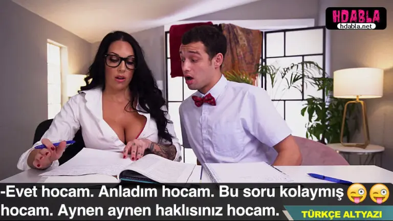 ogretmenimin buyuk memeleri yuzunden derse odaklanamiyorum.jpg