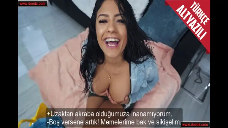 uzun zamandir konustugu kiz uzaktan akrabasi cikti sikmemeyi birak sokmaya doyamadi.jpg