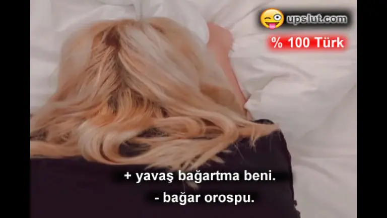 parasini somuren yasli sevgilisini sertce yaraklayip bagirtti.jpg